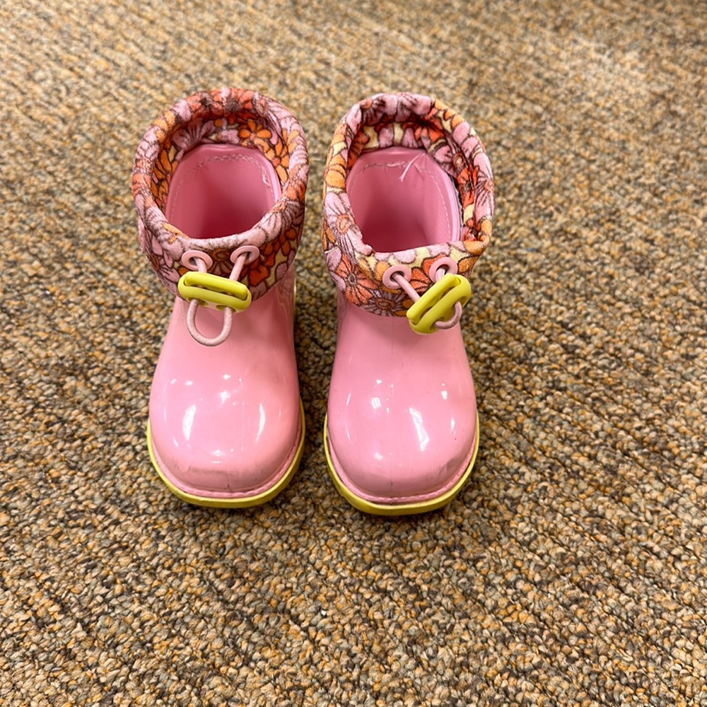 Mini Melissa Rainboors III